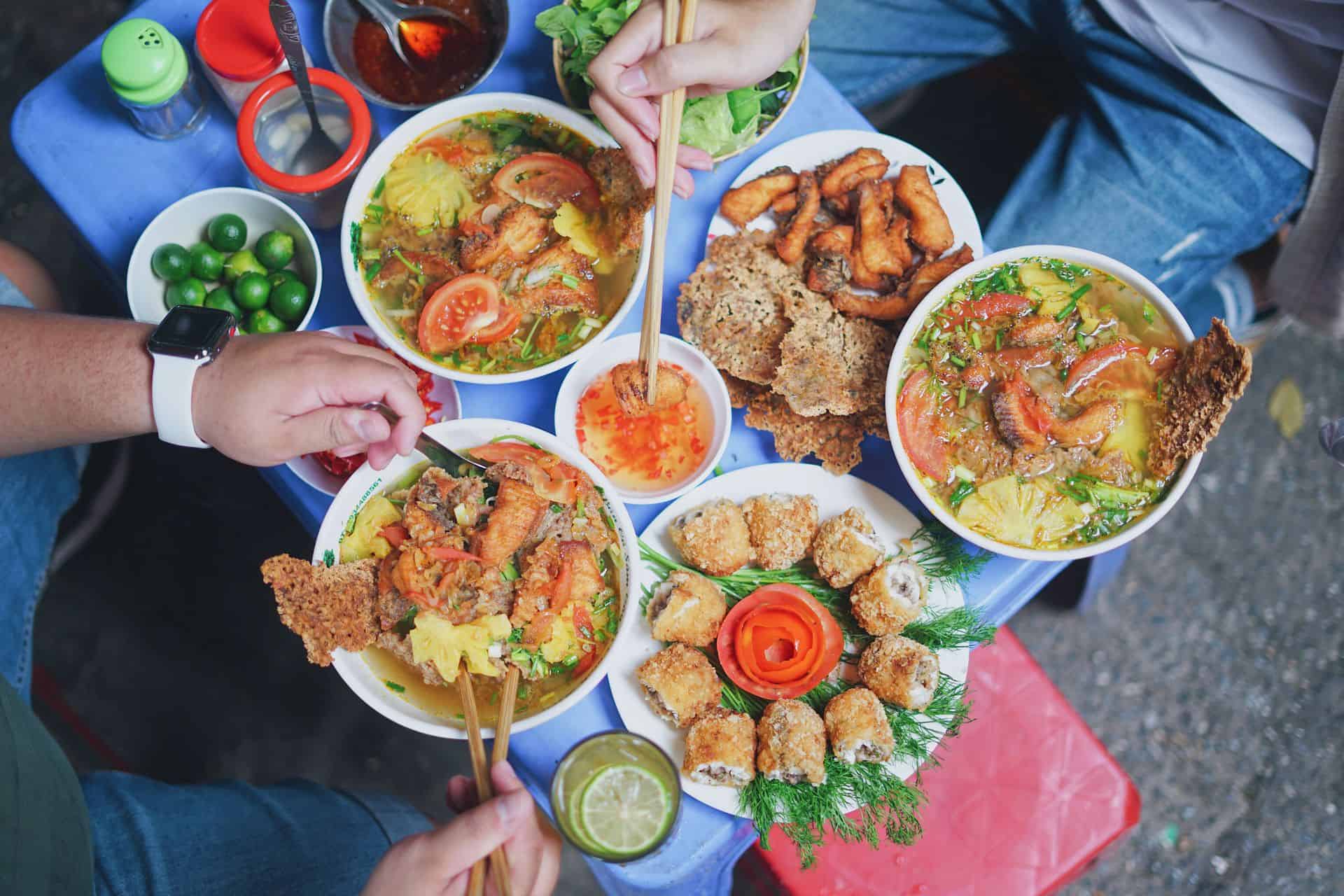 10 Must-Try Street Foods When Visiting Hanoi